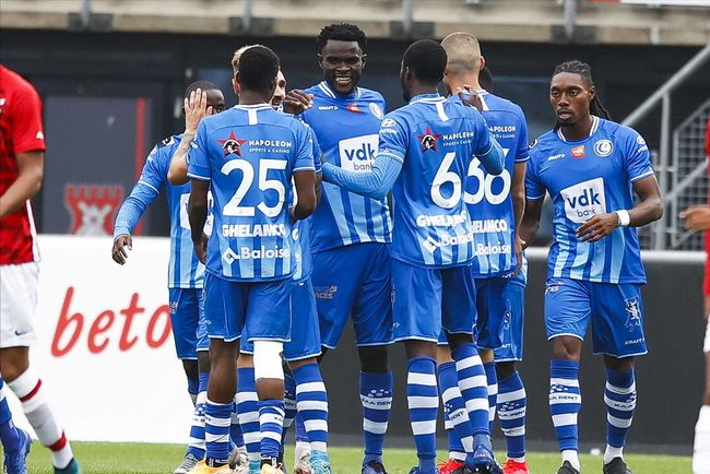 尽情相拥 尽情相拥