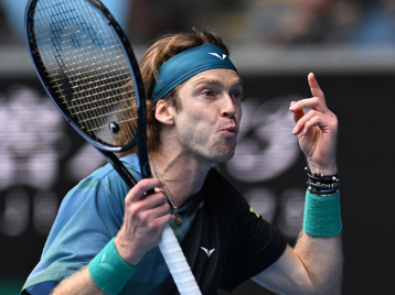 的瞬间果断 的瞬间果断