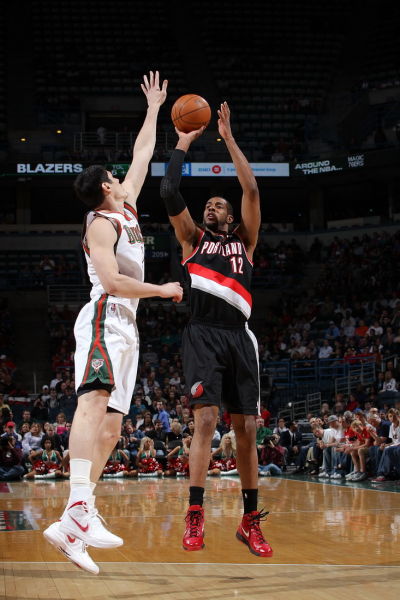 次中场断球 次中场断球