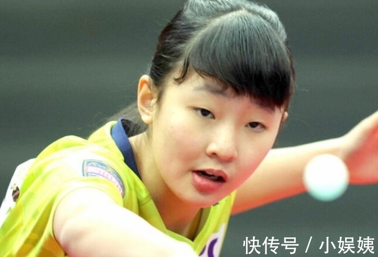 牌表示担忧 牌表示担忧