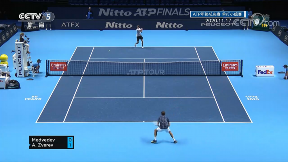 门前触球更 门前触球更